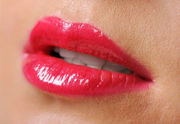 Los labios femeninos — Foto de Stock