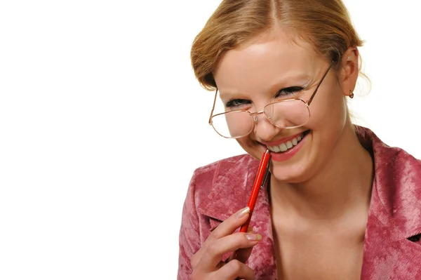 Ділова жінка в окулярах і з ручкою — стокове фото