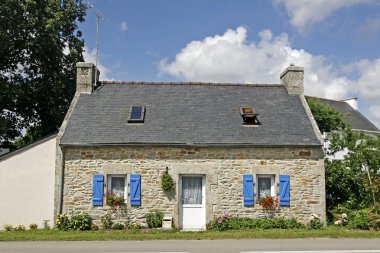 combrit, brittany yakınındaki bretonic evi