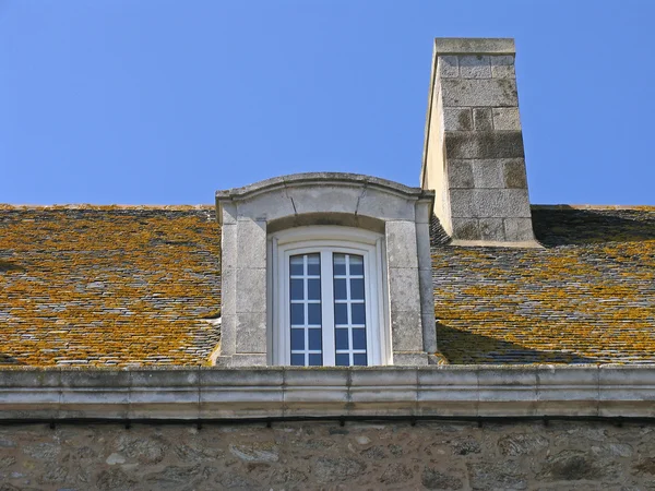 Dach w st-malo, brittany, Francja — Zdjęcie stockowe