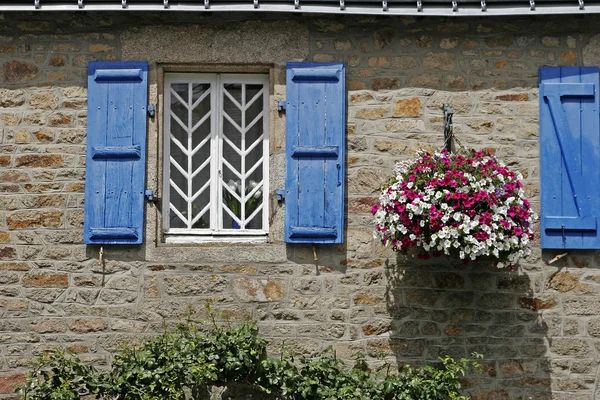 Blue stone house in Guidel, Brittany — Stock Photo, Image