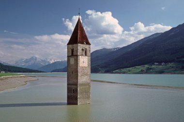 kilise kulesi, graun, reschensee, İtalya