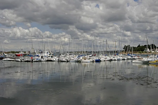 Hamnen i port-louis, Bretagne, Frankrike — Stockfoto