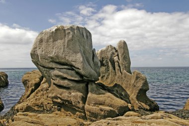 Boulder pointe de trevignon, brittany