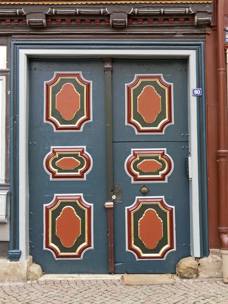 Fin blå dörr i duderstadt, Tyskland — Stockfoto