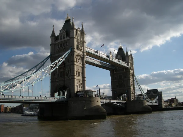 Tower bridge, Londen, Verenigd Koninkrijk. — Stockfoto