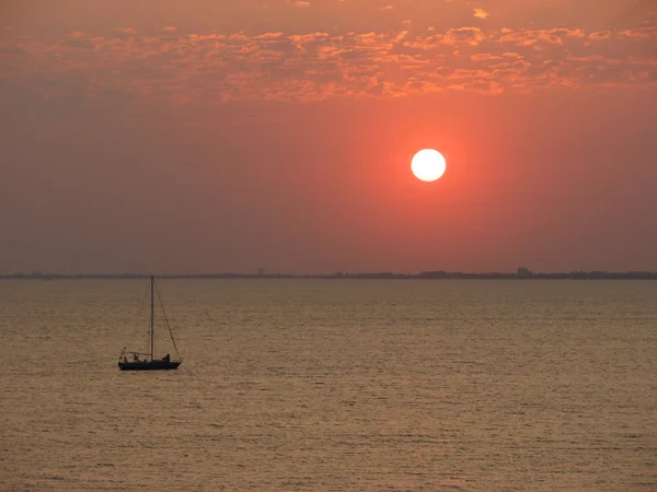 Sunset on the sea. — Stock Photo, Image