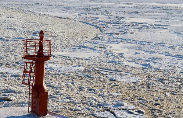 Замерзшее Балтийское море — стоковое фото