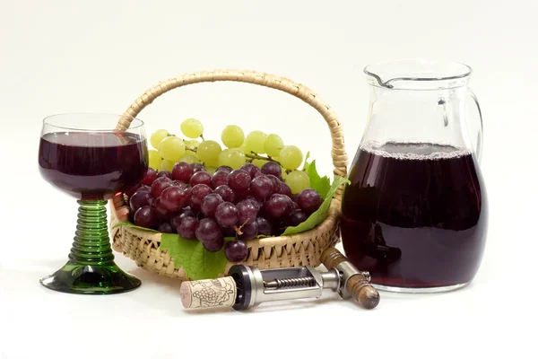赤ワインおよびワインの水差し — ストック写真