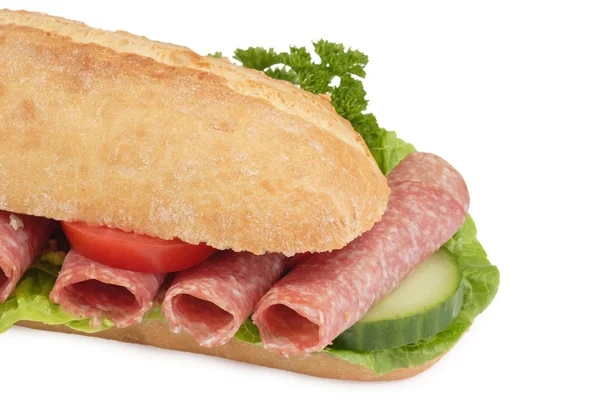 Gegarneerde salami sandwich — Stockfoto