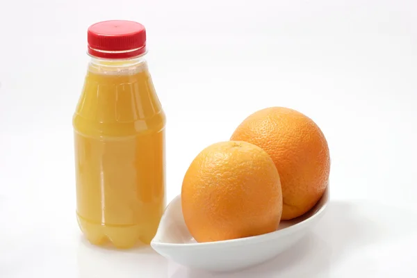 Duas laranjas — Fotografia de Stock