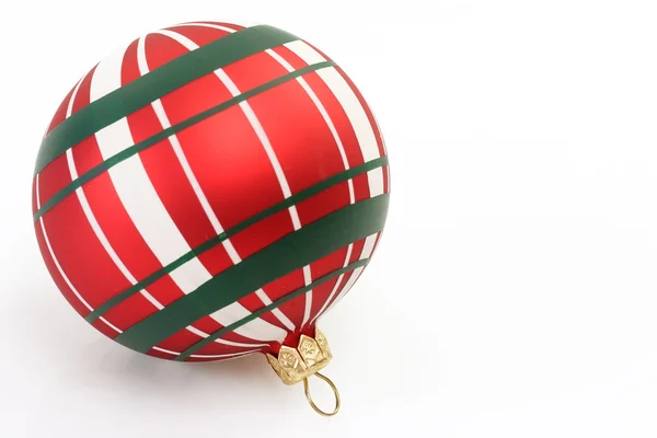 Bola de Navidad roja — Foto de Stock
