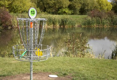 Frisbee Golf Target clipart
