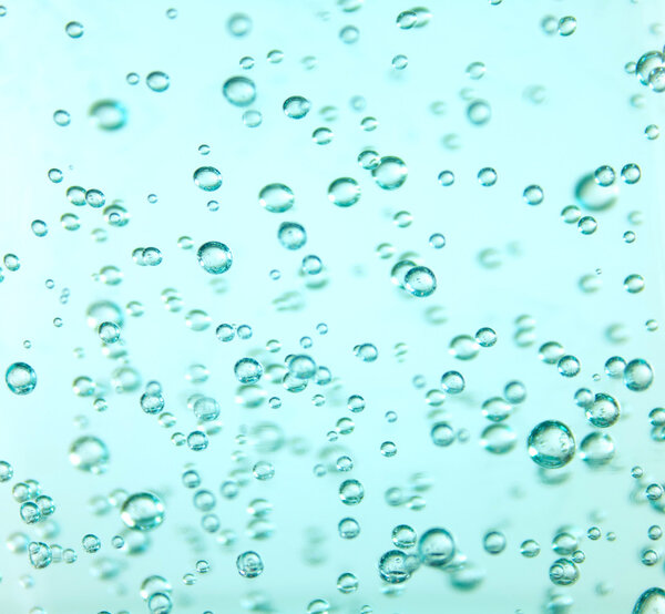 Чистые пузыри в голубом геле
