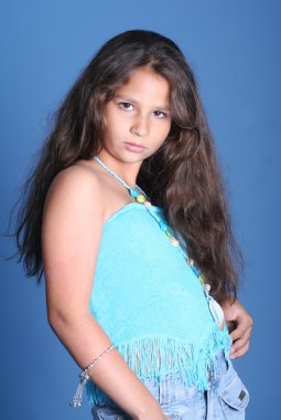 Genç kız.