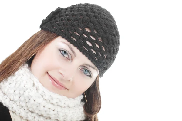 Menina bonita no cachecol inverno e chapéu — Fotografia de Stock