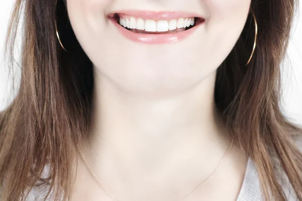 Parte do rosto da mulher com sorriso — Fotografia de Stock