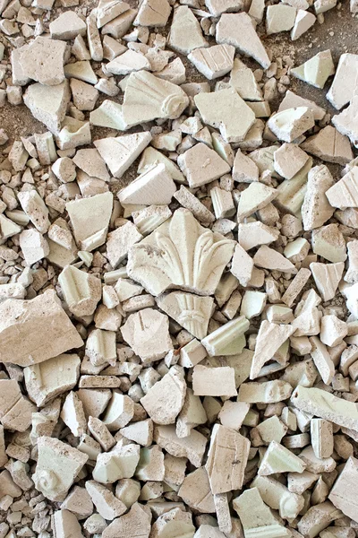 깨진된 석고 장식 작업 — 스톡 사진