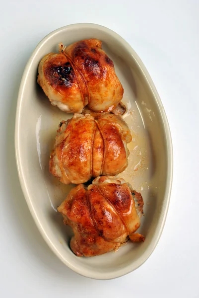 Azeitona de frango deliciosa assada — Fotografia de Stock