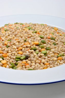 Organic barley, lentil, split pea