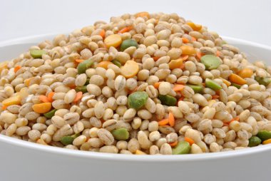 Organic barley, lentil, split pea