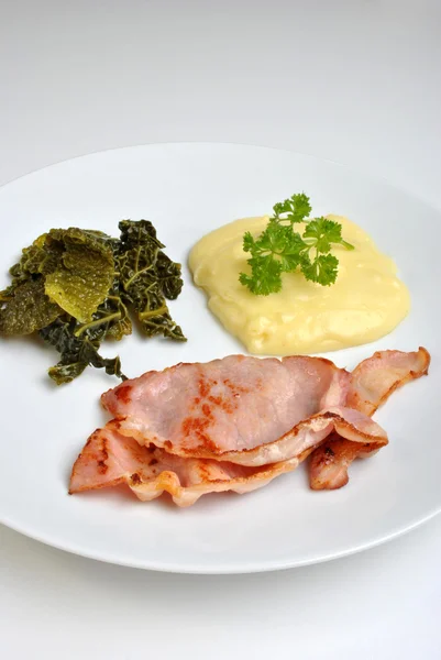 Bacon, kål och potatis — Stockfoto