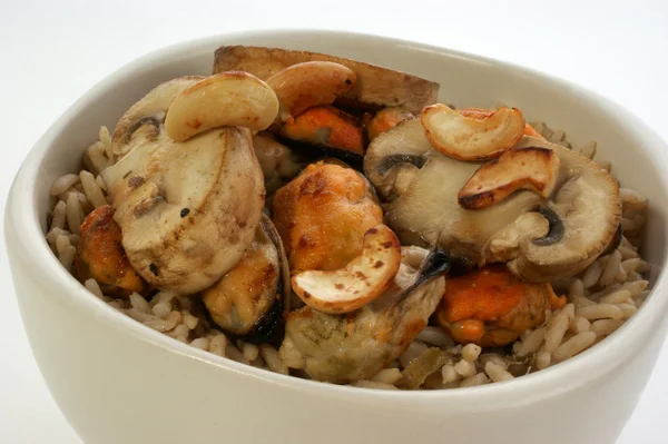 Rýžová s mušlí a houby — Stock fotografie
