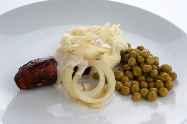 牛肉のグリル ソーセージとマッシュ ポテト — ストック写真