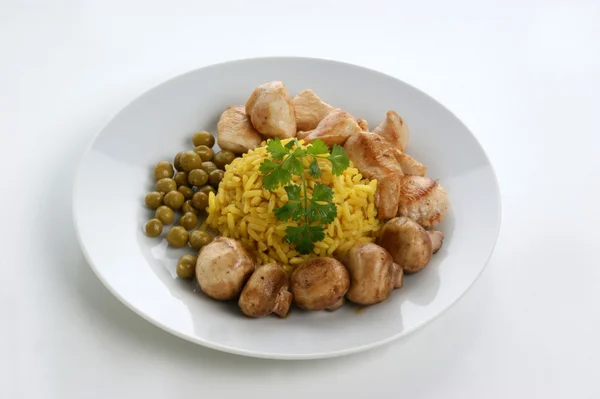 Organic pilau rice with grilled chicken — Stock Photo, Image