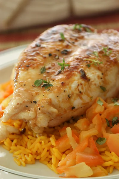 Grilled chicken with curry rice — Stock Photo, Image