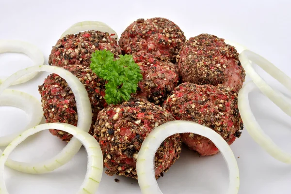 Organic minced meat balls — Stock Photo, Image