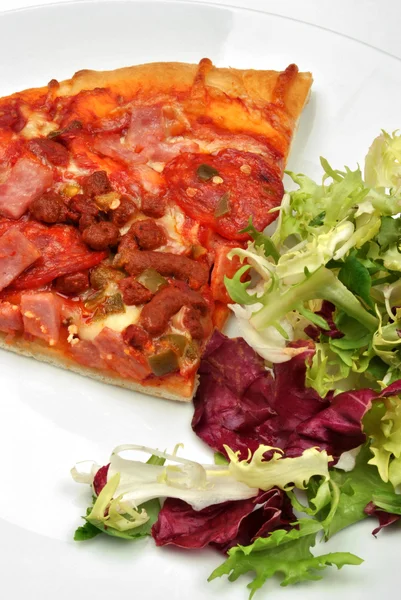 Domowe włoska pizza — Zdjęcie stockowe