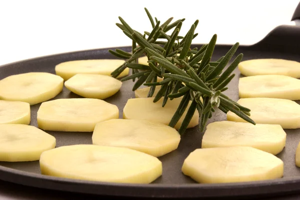 Potatoes cut in slices — Stock Photo, Image