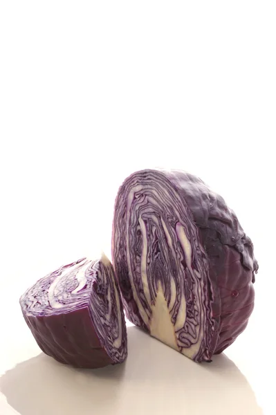Red cabbage to use as salad — Stock Photo, Image