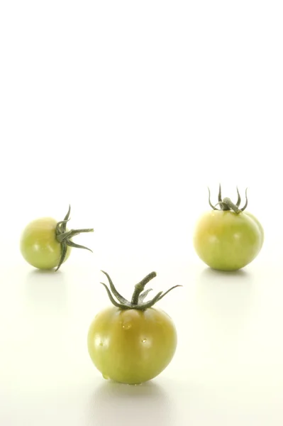 Zelená rajčata jsou pěkné, salát — Stock fotografie