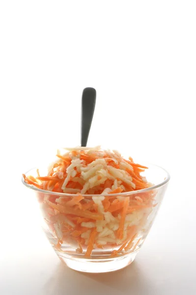 Apfel- und Karottensalat — Stockfoto
