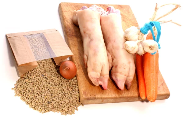 Domuz trotter, mercimek ve sebze — Stok fotoğraf