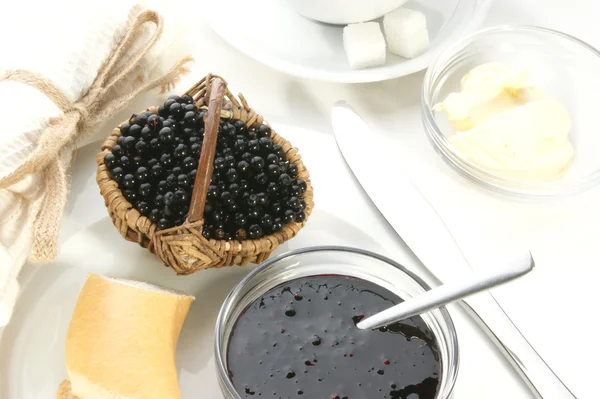 Breakfast with elderberry jam — Stock Photo, Image