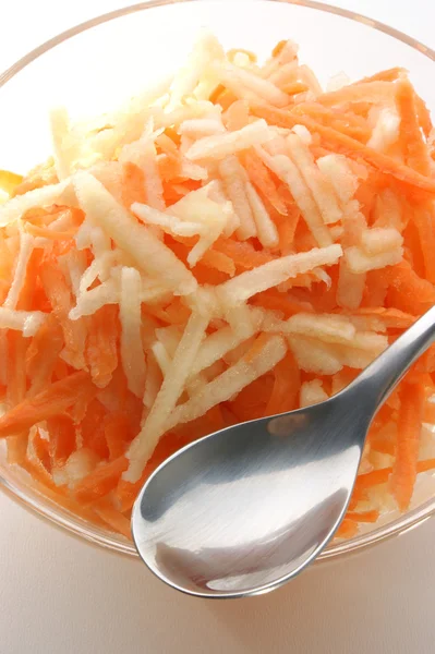 Carrot and apple salad — Stock Photo, Image