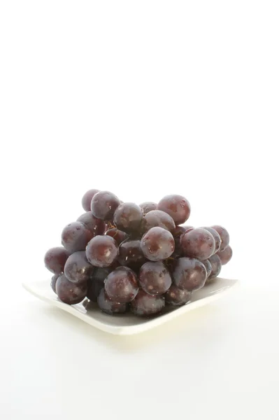 Zoete biologische rode druiven — Stockfoto