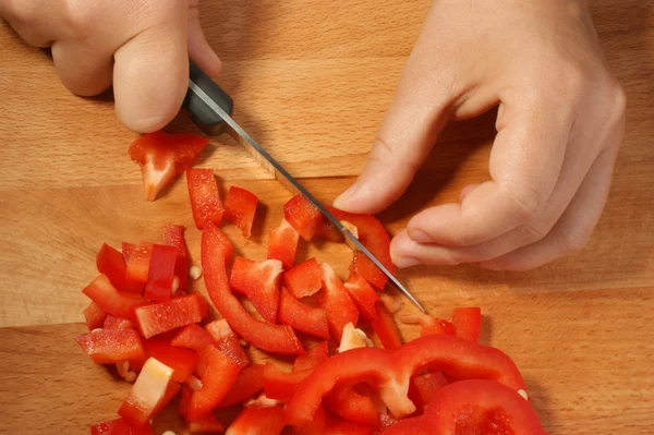 Paprika für einen Salat zubereitet — Stockfoto