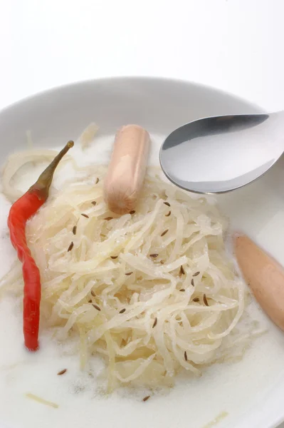 Sauerkrautsuppe mit rotem Pfeffer — Stockfoto