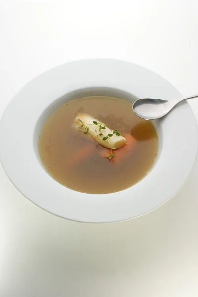 Sopa de legumes com cenoura orgânica — Fotografia de Stock
