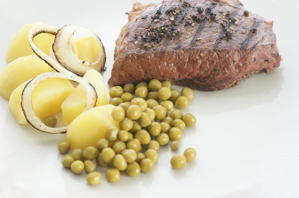 Pepper steak with potato — Stock Photo, Image