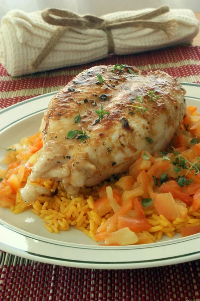 Grilled chicken with curry rice — Stock Photo, Image