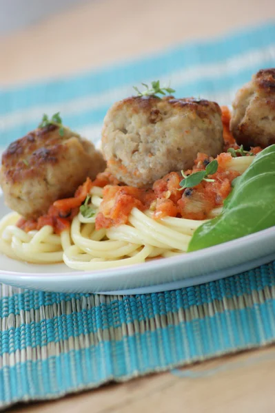 Pasta with meat balls — Stock Photo, Image