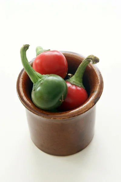 Ekologisk körsbär paprika — Stockfoto