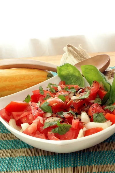 Organic tomato salad — Stock Photo, Image
