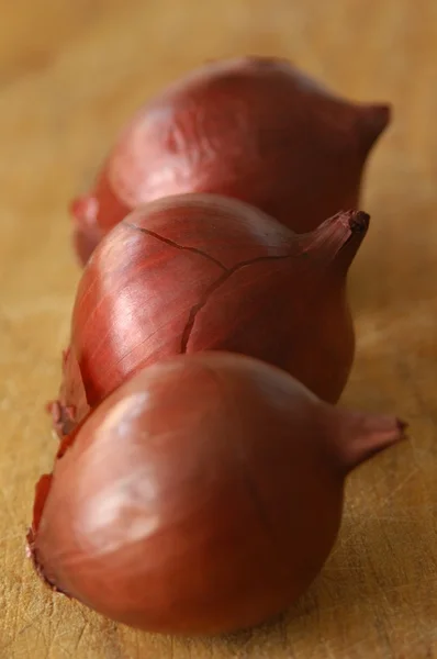 Cómo cortar una cebolla —  Fotos de Stock