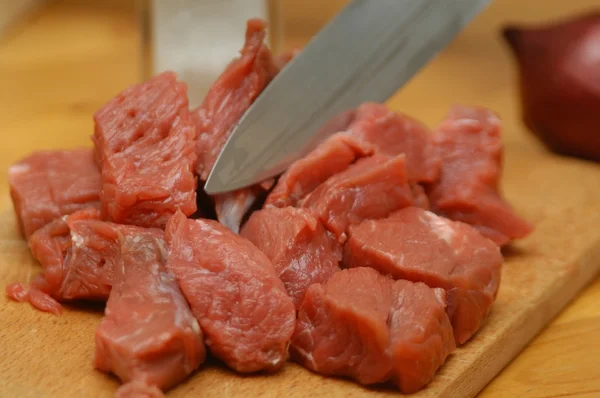 쇠고기 타타르어를 확인 하는 방법 — 스톡 사진